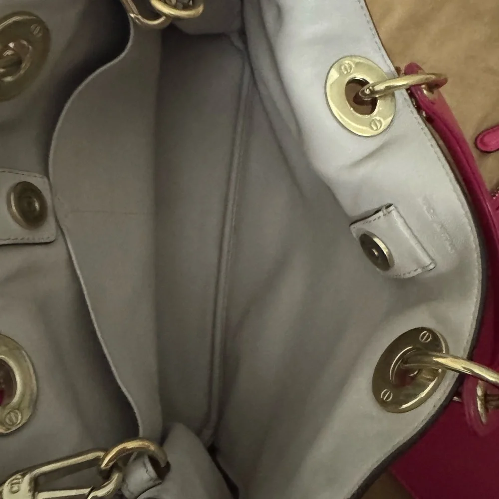 Christian Dior Medium Diorissimo Pink Tote bag w/ Pouch - Picture 5 of 7